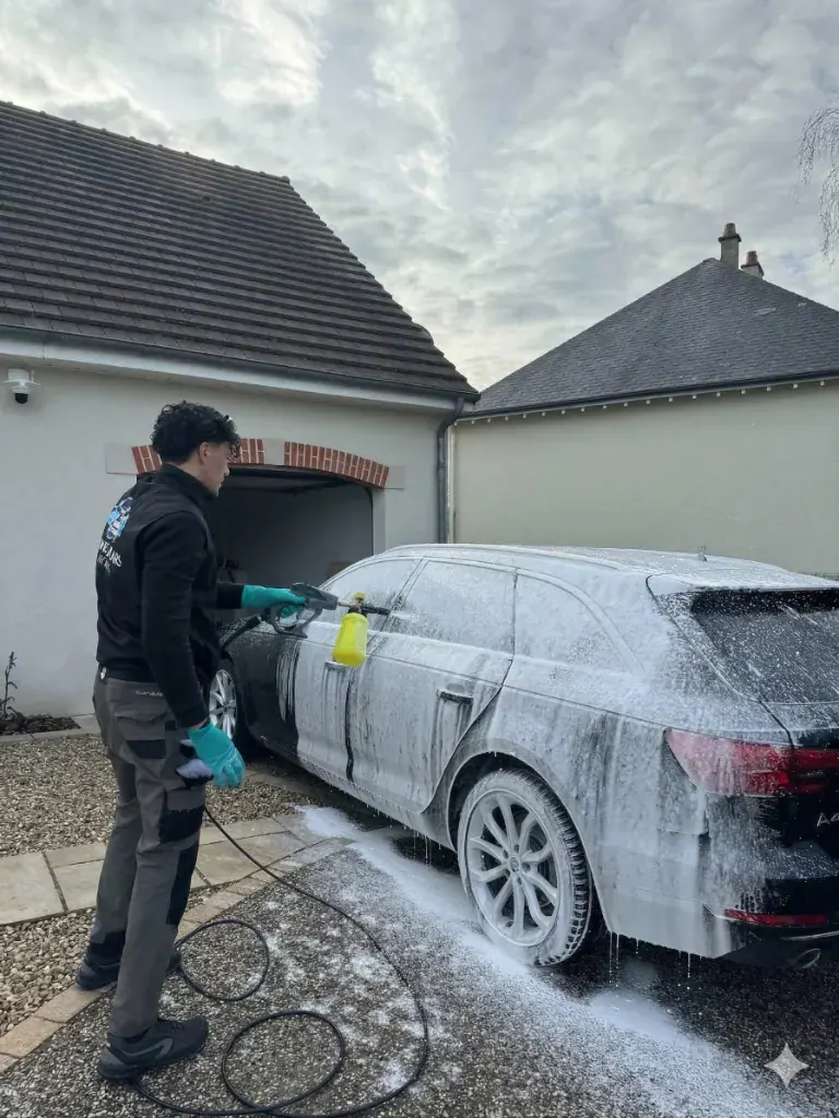 Nettoyage intérieur & extérieur de voiture — King Kong Wash
